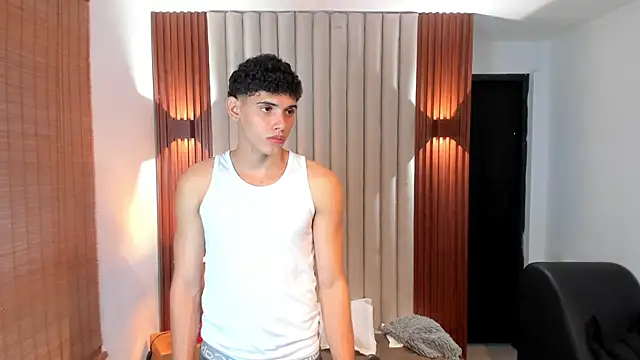 Justin mack online show from February 11, 6:33 pm