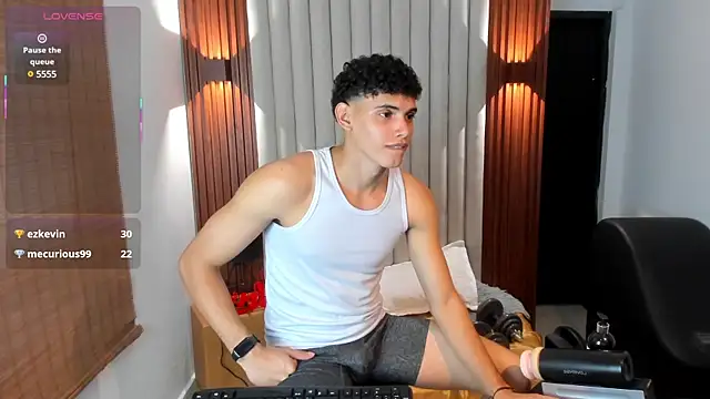 Justin mack online show from February 18, 6:04 pm