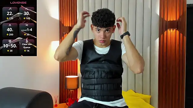 Justin mack online show from October 30, 7:25 pm