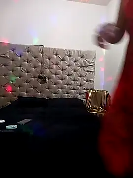 Snapshot of Pantaneirasexy chatting on May 1, 1:10 am Pantaneirasexy online show from May 1, 1:10 am
