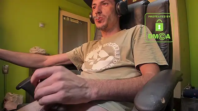 BigCumShoot online show from January 2, 8:39 am