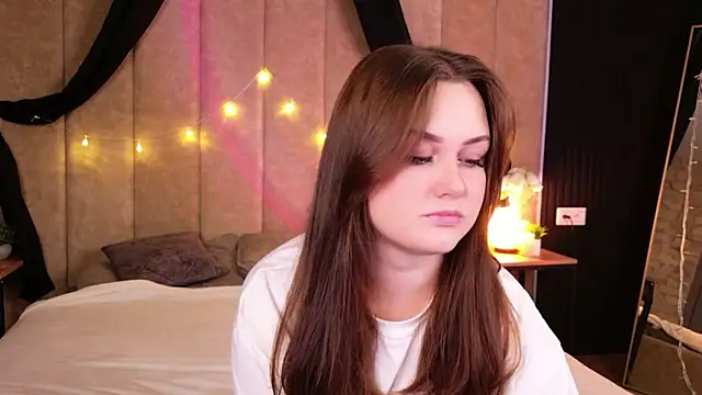 Kendra Parlow online show from November 9, 8:29 pm