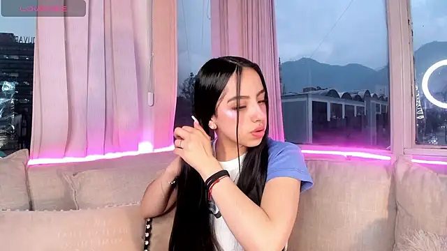 Daphne chers online show from November 21, 8:07 pm