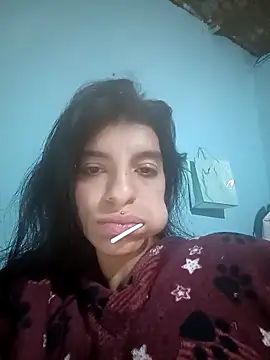 Snapshot of Ariell_Kieran chatting on April 23, 12:45 am Ariell Kieran online show from April 23, 12:45 am