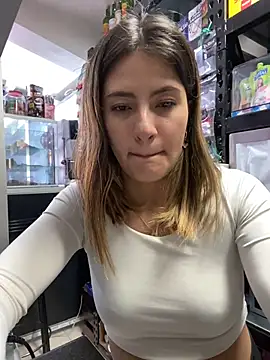 Andrea18 blonde online show from May 25, 9:43 pm