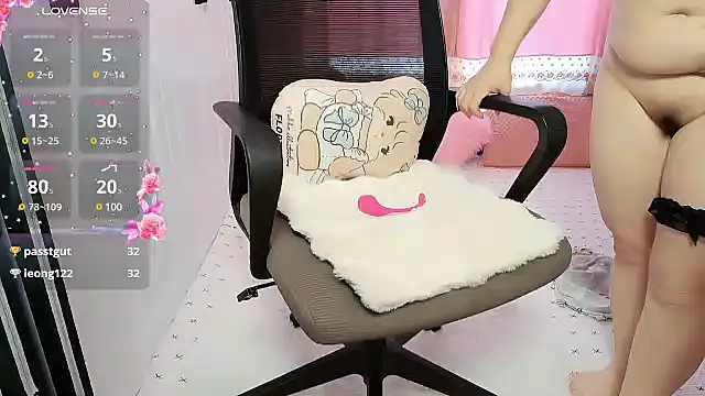 Snapshot of yanyan-aa chatting on March 20, 1:35 am yanyan-aa online show from March 20, 1:35 am