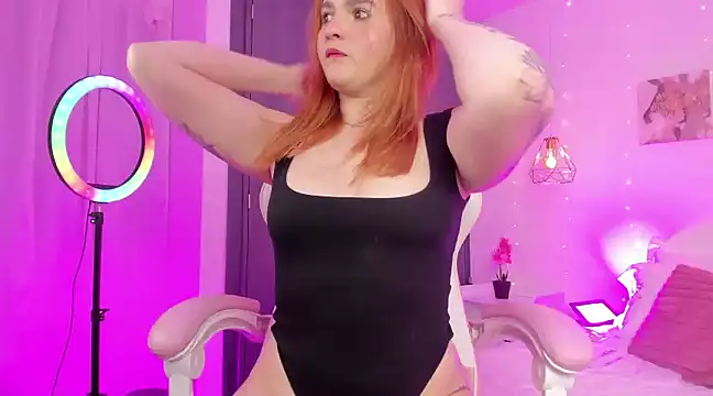 Snapshot of whiteatenea chatting on February 2, 4:37 am whiteatenea online show from February 2, 4:37 am