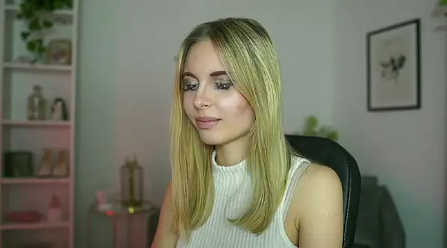 catecrago  online show from February 18, 5:10 pm