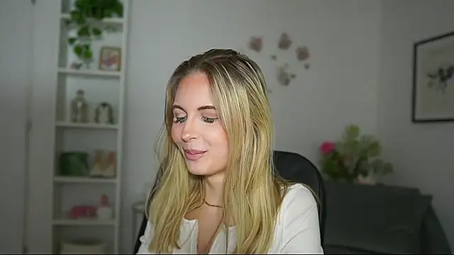 catecrago  online show from February 28, 11:58 am