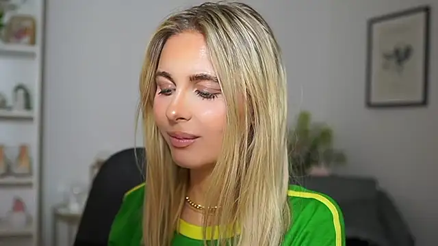 catecrago  online show from March 18, 5:21 pm