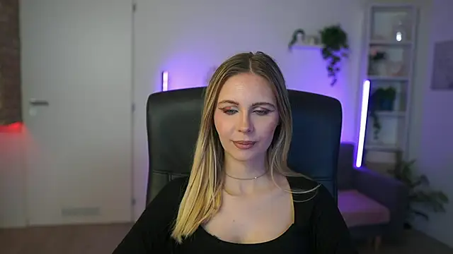 catecrago  online show from February 10, 9:02 am