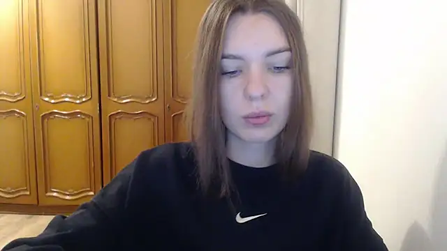 aurora lust online show from December 2, 6:30 am