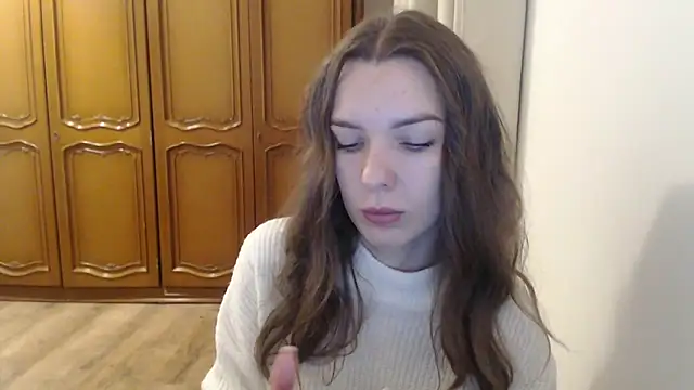 aurora lust online show from December 17, 6:30 am