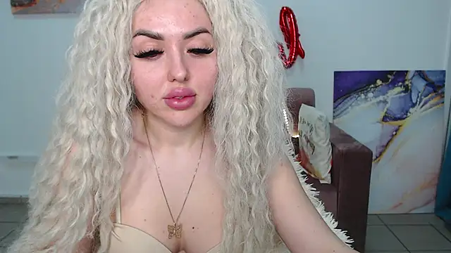 Snapshot of MissisCaty chatting on March 3, 3:42 pm MissisCaty online show from March 3, 3:42 pm