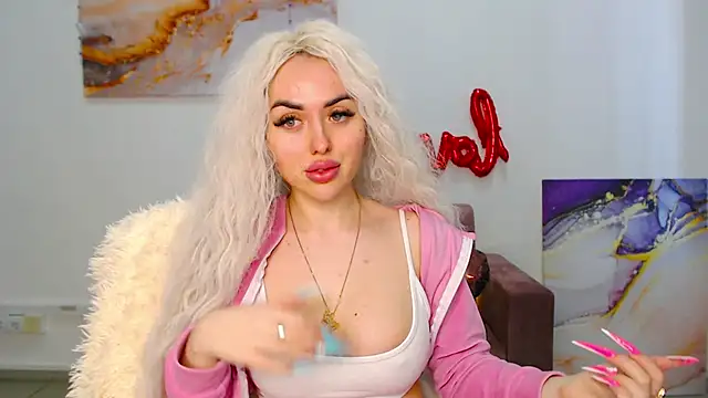 Snapshot of MissisCaty chatting on March 21, 9:45 am MissisCaty online show from March 21, 9:45 am