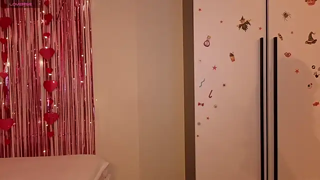 Snapshot of Lora_Rosee chatting on March 30, 2:07 pm Lora Rosee online show from March 30, 2:07 pm