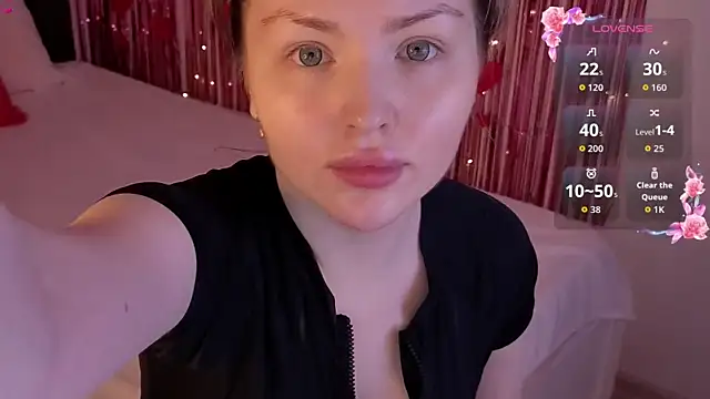 Snapshot of Lora_Rosee chatting on April 9, 12:10 pm Lora Rosee online show from April 9, 12:10 pm