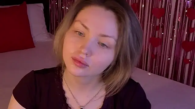Lora Rosee online show from May 29, 2:26 pm