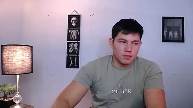 JamesCr  online show from November 23, 12:54 am