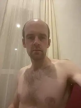 LynnAhNight online show from October 3, 2:41 am