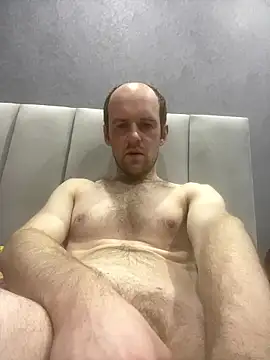 LynnAhNight online show from January 9, 1:47 pm