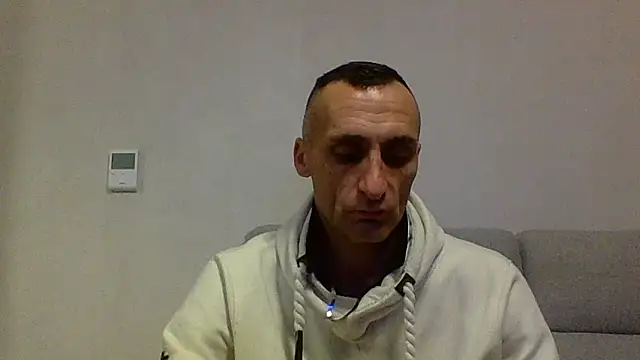 ANGELSANTAMARIA- online show from November 18, 8:46 pm