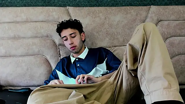 Snapshot of erickblaze_wm chatting on February 6, 12:59 pm erickblaze wm online show from February 6, 12:59 pm