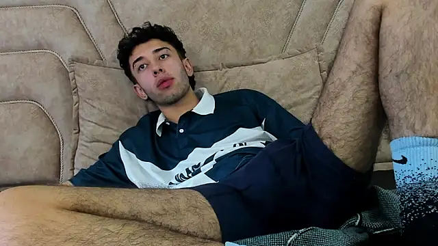 Snapshot of erickblaze_wm chatting on February 6, 4:03 pm erickblaze wm online show from February 6, 4:03 pm