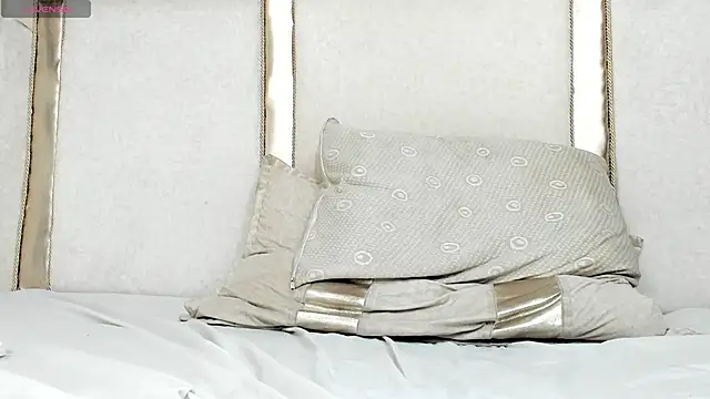 Snapshot of erickblaze_wm chatting on February 25, 4:53 pm erickblaze wm online show from February 25, 4:53 pm