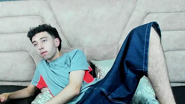 Snapshot of erickblaze_wm chatting on February 28, 3:15 pm erickblaze wm online show from February 28, 3:15 pm