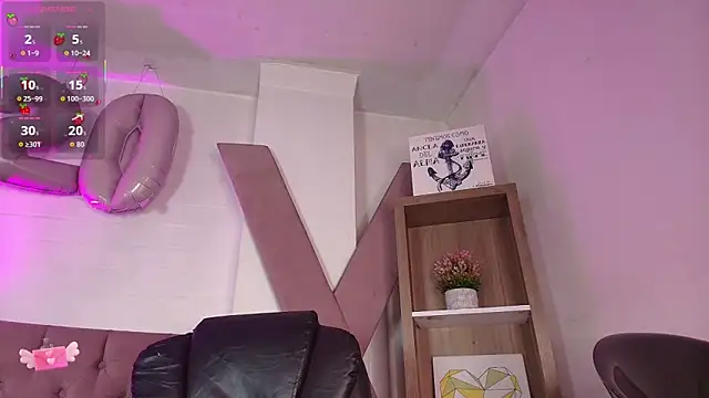 PepperTwink online show from December 16, 4:45 pm