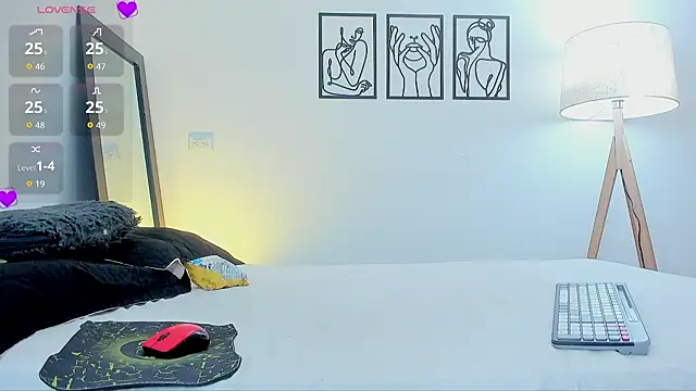 Snapshot of andrea_cherryy chatting on February 19, 6:48 pm andrea cherryy online show from February 19, 6:48 pm