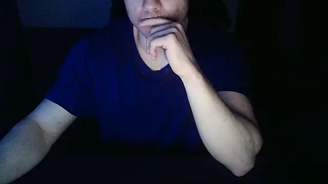 kissspls online show from March 7, 5:40 am