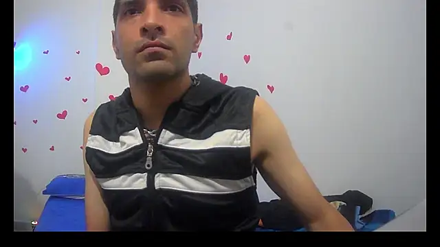 Snapshot of Catalina_Durango1 chatting on February 22, 12:38 am Catalina Durango1 online show from February 22, 12:38 am