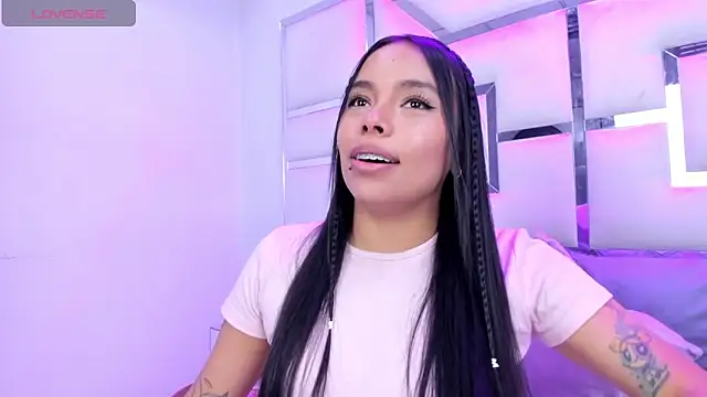 ZoeWan69 online show from March 3, 2:12 pm