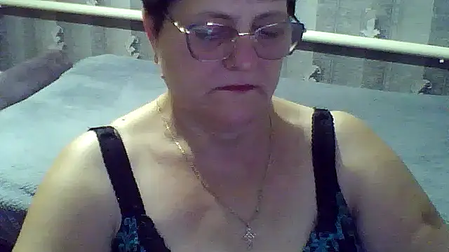 ElzaJewel online show from November 12, 7:03 pm