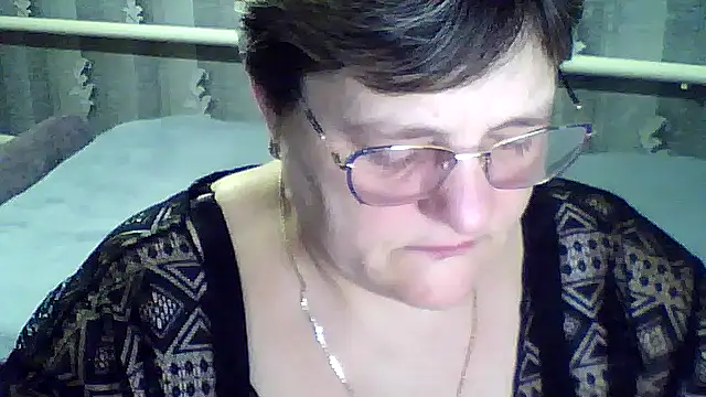 ElzaJewel online show from February 4, 10:15 pm