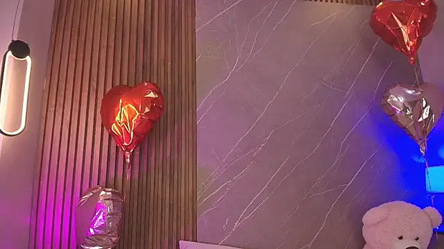 ariana jhonson1 online show from April 10, 12:21 pm