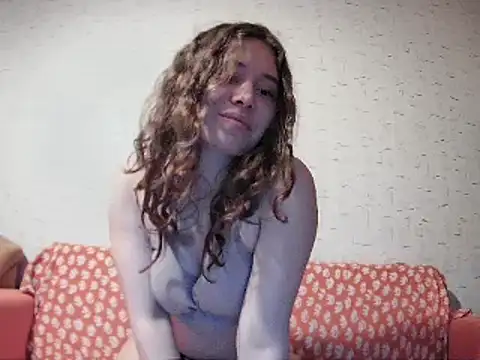 Snapshot of girliemilk chatting on March 21, 5:23 pm girliemilk online show from March 21, 5:23 pm