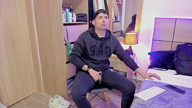 ILoveNYStyle online show from March 11, 7:25 pm