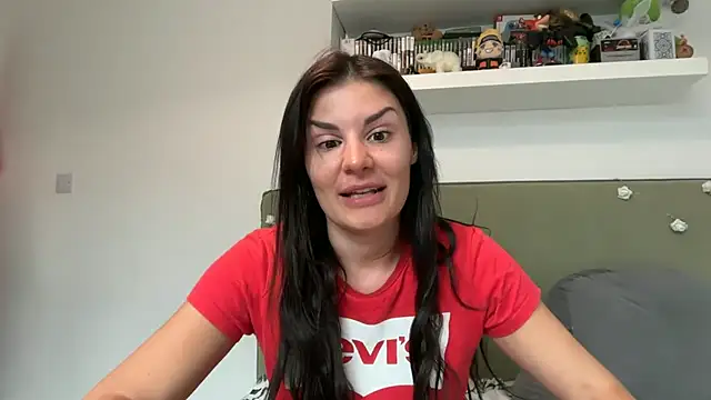 Petitecookie online show from May 2, 5:07 pm
