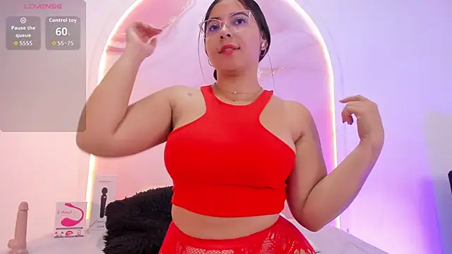 Sofii Lopezz online show from October 25, 11:40 am