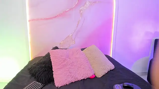 Sofii Lopezz online show from February 18, 2:24 pm