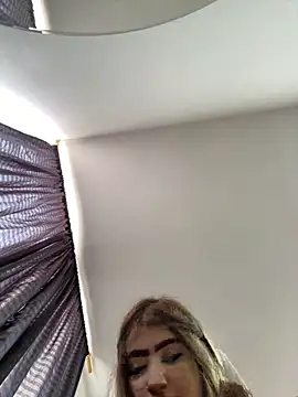 akirahattori online show from February 21, 4:19 pm