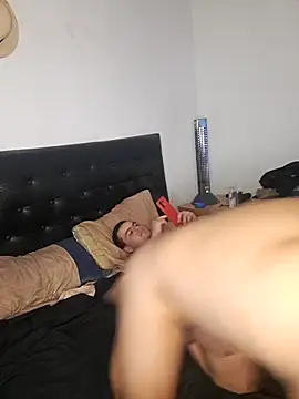 liamlara online show from October 5, 4:33 am