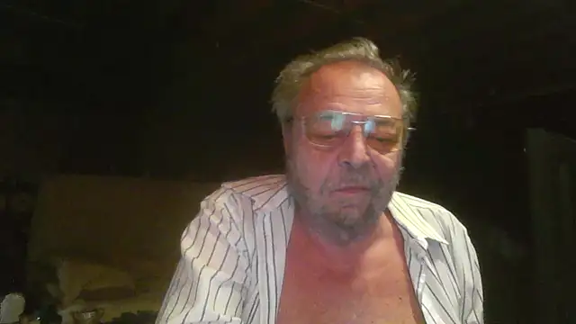 Snapshot of mercuryice chatting on January 9, 7:26 pm mercuryice online show from January 9, 7:26 pm