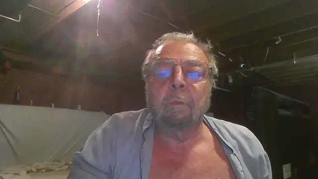 Snapshot of mercuryice chatting on June 24, 1:43 pm mercuryice online show from June 24, 1:43 pm