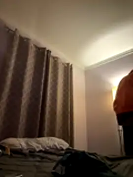 Snapshot of Damien55 chatting on October 30, 9:00 am Damien55 online show from October 30, 9:00 am