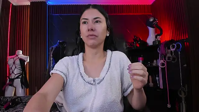 XiaQueen online show from January 15, 11:37 am