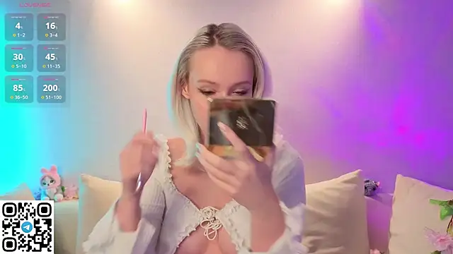 Anadeyaaa online show from November 9, 11:03 pm